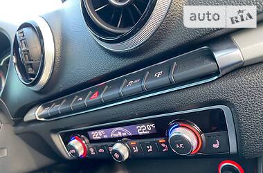 Седан Audi A3 2016 в 