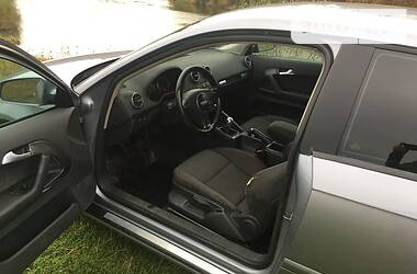 Хэтчбек Audi A3 2004 в 