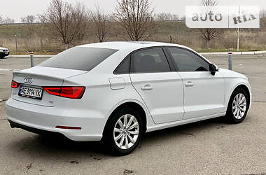 Седан Audi A3 2015 в Днепре