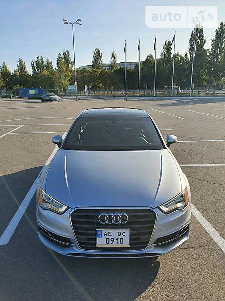 Седан Audi A3 2015 в Днепре