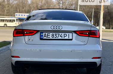 Седан Audi A3 2015 в Днепре