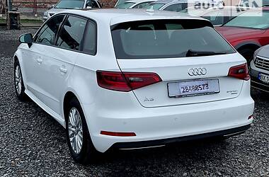 Хетчбек Audi A3 2016 в Хмельницькому