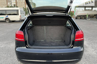 Хэтчбек Audi A3 2010 в 