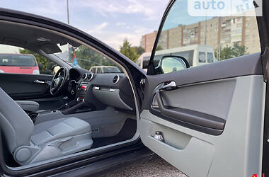 Хэтчбек Audi A3 2010 в 
