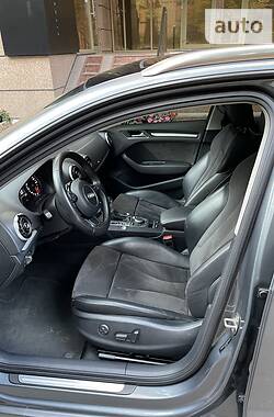 Хэтчбек Audi A3 2016 в 