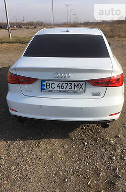 Седан Audi A3 2015 в Львові