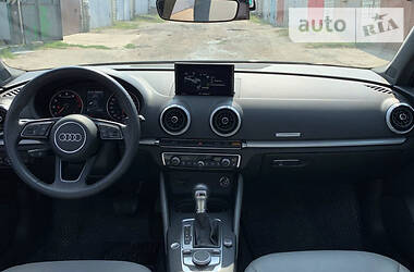 Седан Audi A3 2017 в 