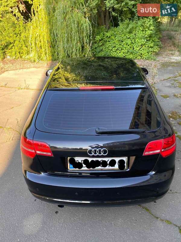 Хэтчбек Audi A3 2010 в Ладыжине