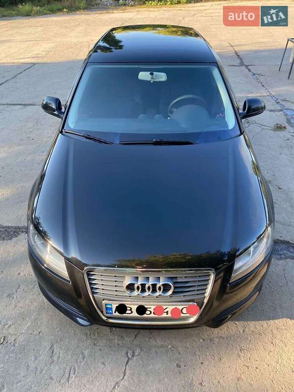 Хэтчбек Audi A3 2010 в Ладыжине