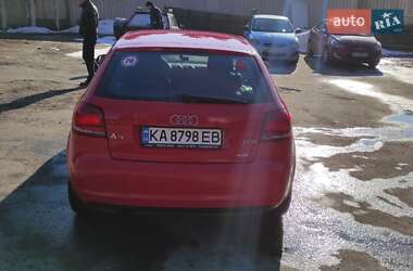 Хэтчбек Audi A3 2010 в 