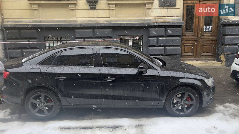 Седан Audi A3 2015 в Львове