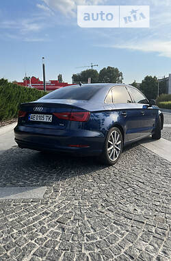 Седан Audi A3 2015 в Дніпрі