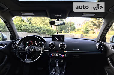 Седан Audi A3 2016 в 