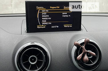 Хэтчбек Audi A3 2013 в 