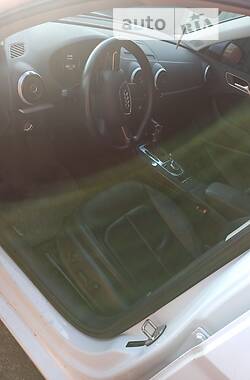 Седан Audi A3 2015 в 