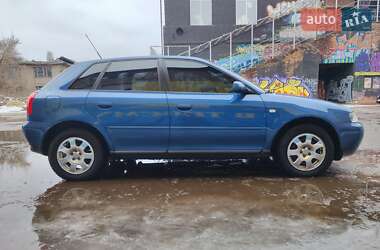 Хетчбек Audi A3 2001 в Охтирці