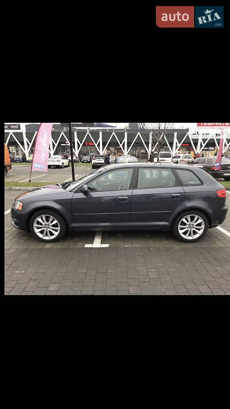 Хэтчбек Audi A3 2012 в Верховине
