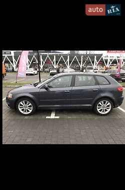Хэтчбек Audi A3 2012 в 