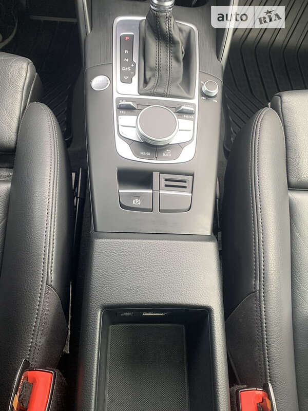 Хэтчбек Audi A3 2016 в Виннице