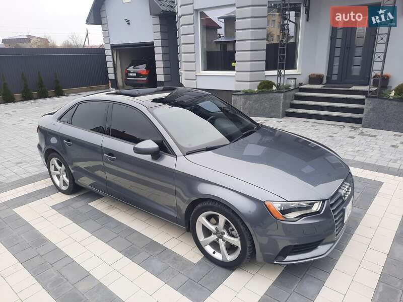 Седан Audi A3 2015 в Коломиї
