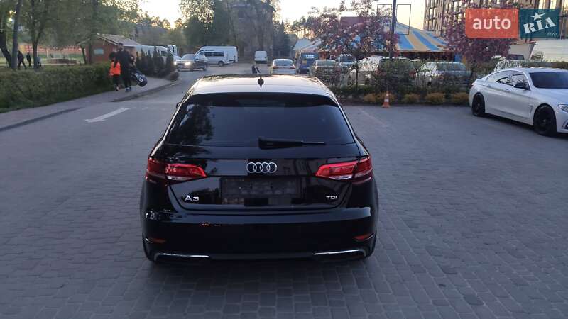 Хетчбек Audi A3 2016 в Києві