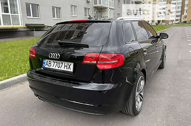 Хэтчбек Audi A3 2011 в 