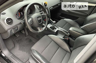 Хэтчбек Audi A3 2011 в 