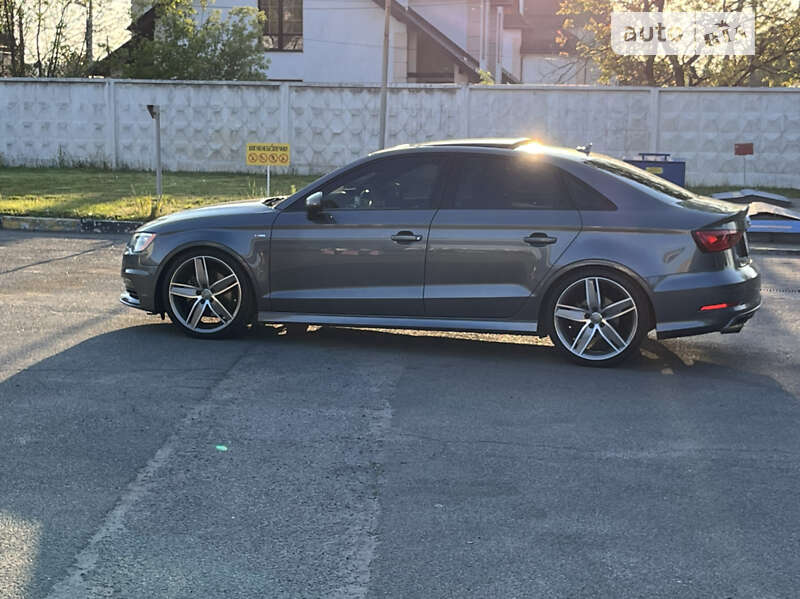 Седан Audi A3 2015 в Киеве