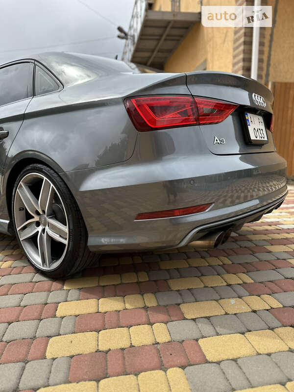 Седан Audi A3 2015 в Киеве