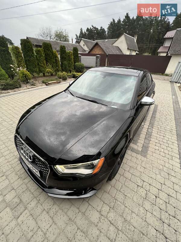 Седан Audi A3 2015 в Львове