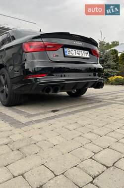 Седан Audi A3 2015 в Львове