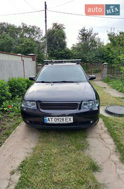 Хэтчбек Audi A3 2001 в 