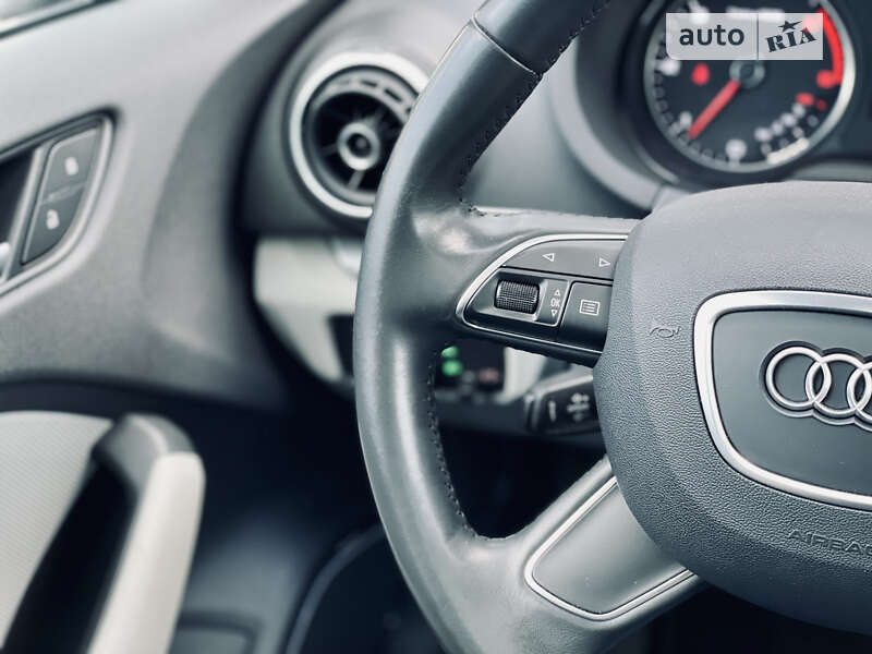Хэтчбек Audi A3 2015 в Одессе