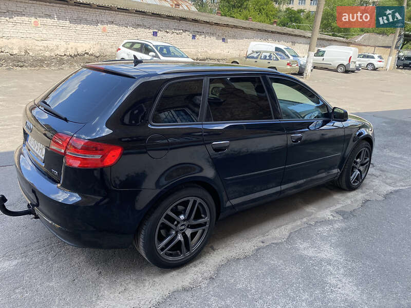 Хетчбек Audi A3 2012 в Києві