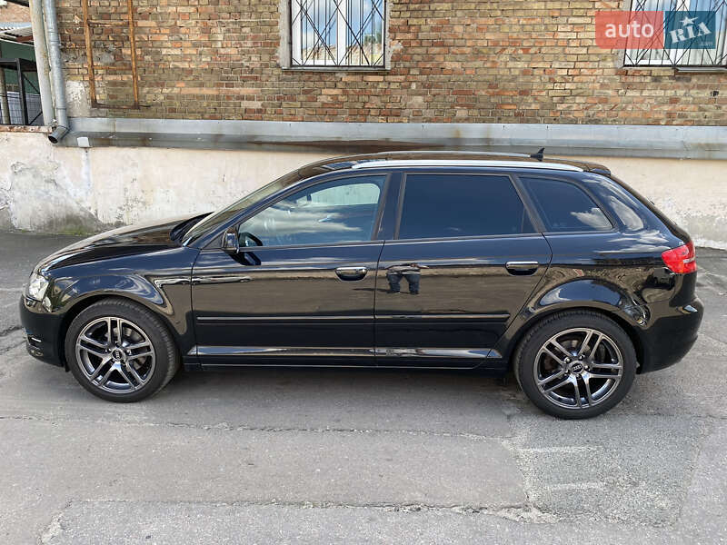 Хетчбек Audi A3 2012 в Києві