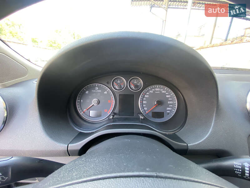 Хетчбек Audi A3 2012 в Києві