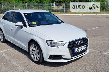 Хетчбек Audi A3 2017 в Дніпрі