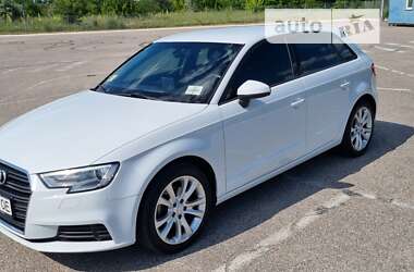 Хетчбек Audi A3 2017 в Дніпрі