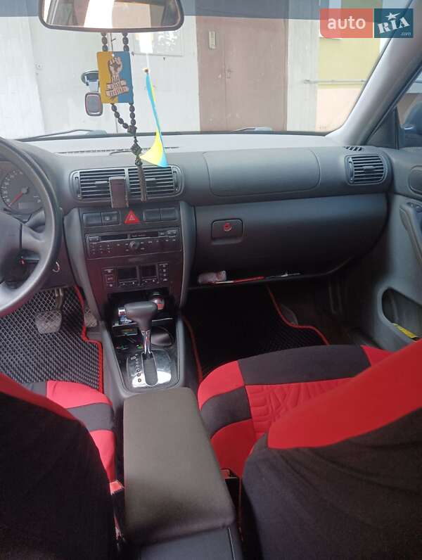 Хэтчбек Audi A3 2000 в Александрие