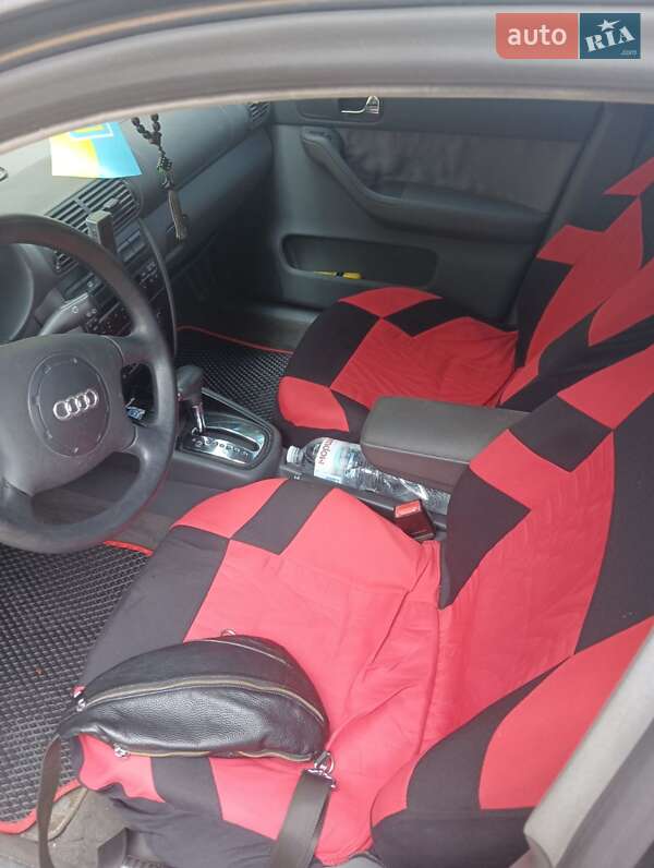 Хэтчбек Audi A3 2000 в Александрие