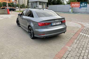 Седан Audi A3 2016 в 