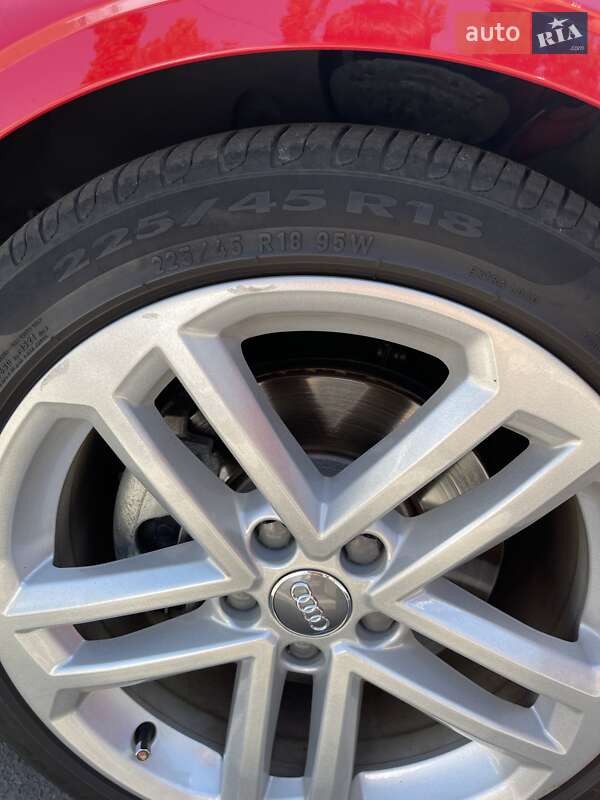 Седан Audi A3 2018 в Черкасах