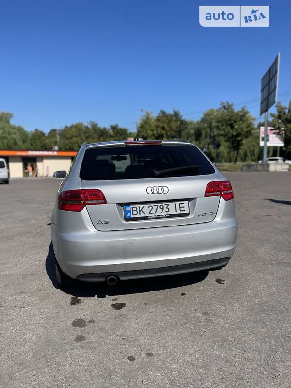Хэтчбек Audi A3 2012 в Ровно
