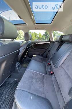 Хетчбек Audi A3 2012 в 
