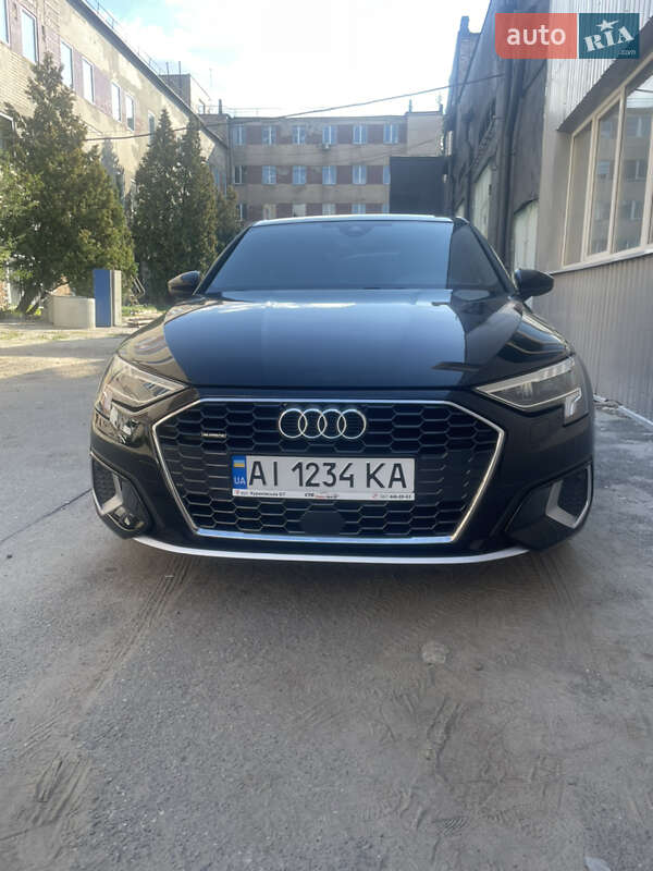 Седан Audi A3 2021 в Киеве