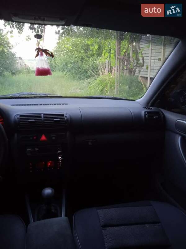 Хэтчбек Audi A3 1997 в Раздельной