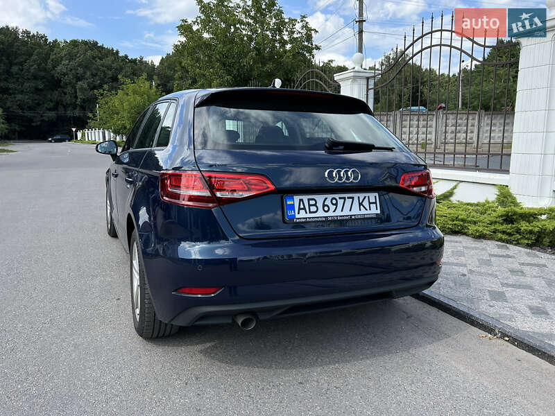 Хетчбек Audi A3 2019 в Вінниці
