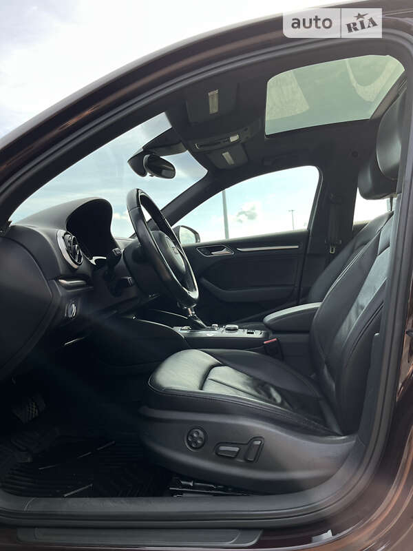 Седан Audi A3 2014 в Львове