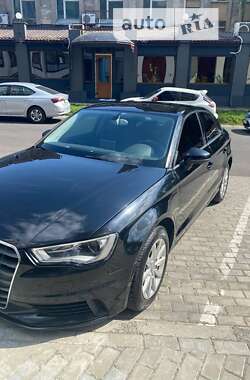 Седан Audi A3 2014 в Львове