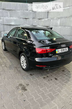 Седан Audi A3 2015 в 